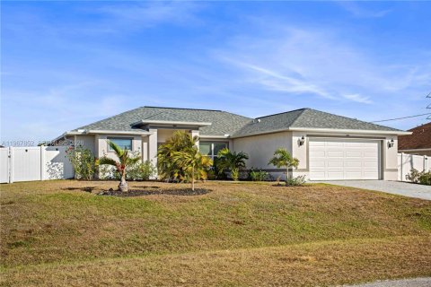 Casa en venta en Cape Coral, Florida, 4 dormitorios, 149.94 m2 № 2032501 - foto 28