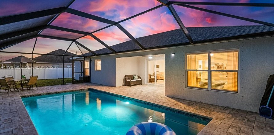 Casa en Cape Coral, Florida 4 dormitorios, 149.94 m2 № 2032501