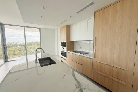 Condo in North Miami, Florida, 3 bedrooms  № 2401280 - photo 7