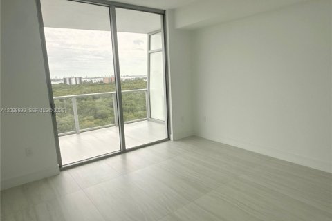 Condo in North Miami, Florida, 3 bedrooms  № 2401280 - photo 12