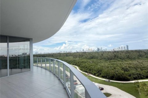 Condo in North Miami, Florida, 3 bedrooms  № 2401280 - photo 28