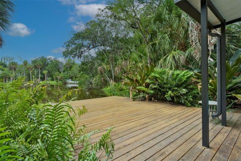 Casa en venta en New Port Richey, Florida, 3 dormitorios, 165.92 m2 № 2277198 - foto 3