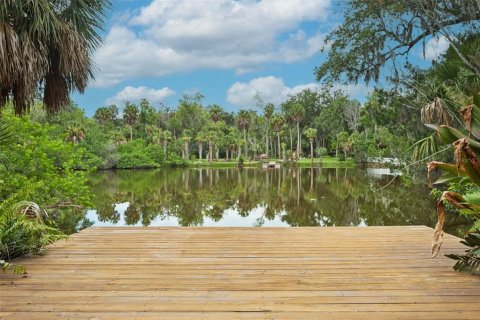 Casa en venta en New Port Richey, Florida, 3 dormitorios, 165.92 m2 № 2277198 - foto 2