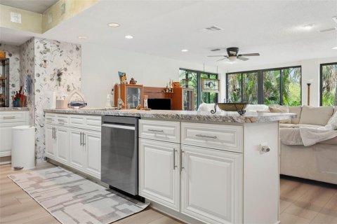 Casa en venta en New Port Richey, Florida, 3 dormitorios, 165.92 m2 № 2277198 - foto 8