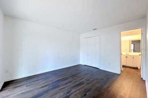 Duplex in Orlando, Florida 3 bedrooms, 128.76 sq.m. № 2214790 - photo 28
