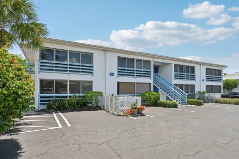 Condo in Jensen Beach, Florida, 1 bedroom  № 2242280 - photo 26