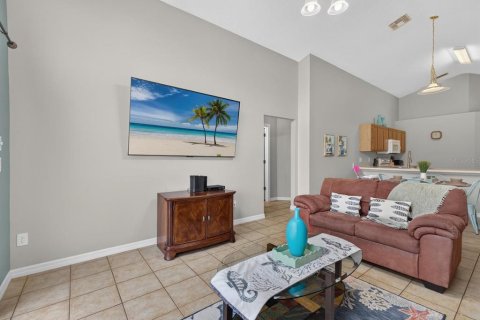 Casa en venta en Davenport, Florida, 4 dormitorios, 180.23 m2 № 2222257 - foto 13