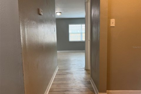Propiedad comercial en venta en Lakeland, Florida, 6 dormitorios, 226.68 m2 № 1915372 - foto 15