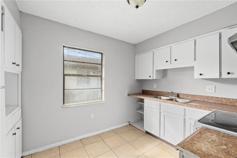 Propiedad comercial en venta en Lakeland, Florida, 6 dormitorios, 226.68 m2 № 1915372 - foto 20