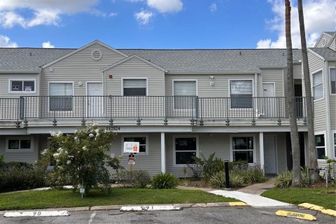 Condo in Orlando, Florida, 2 bedrooms  № 1885864 - photo 2