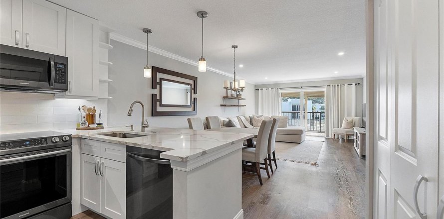 Studio à Condo à Lake Worth, Floride  № 2084562