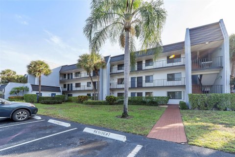 Copropriété à louer à Lake Worth, Floride: 1 chambre, 66.52 m2 № 2084562 - photo 4