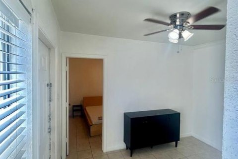 Casa en alquiler en Tampa, Florida, 1 dormitorio, 35.02 m2 № 2202460 - foto 3