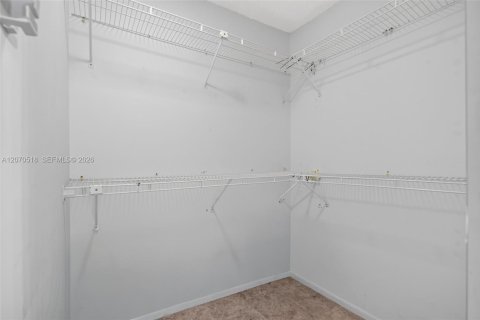 House in Tamarac, Florida 2 bedrooms, 156.45 sq.m. № 2307748 - photo 28