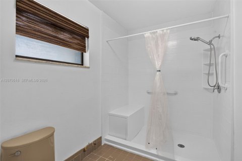 House in Tamarac, Florida 2 bedrooms, 156.45 sq.m. № 2307748 - photo 29