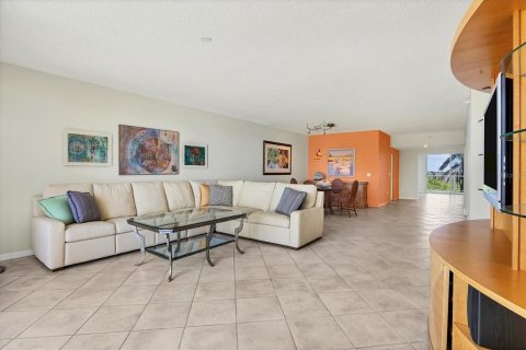 Condo in Sarasota, Florida, 2 bedrooms  № 1535176 - photo 8