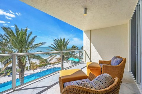 Condo in Sarasota, Florida, 2 bedrooms  № 1535176 - photo 2