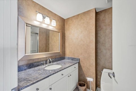 Condo in Sarasota, Florida, 2 bedrooms  № 1535176 - photo 23