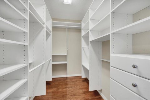 Condo in Sarasota, Florida, 2 bedrooms  № 1535176 - photo 16