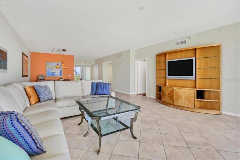 Condo in Sarasota, Florida, 2 bedrooms  № 1535176 - photo 6