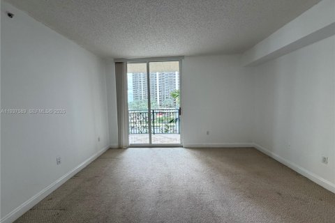 Copropriété à louer à Sunny Isles Beach, Floride: 3 chambres, 134.43 m2 № 1995515 - photo 15
