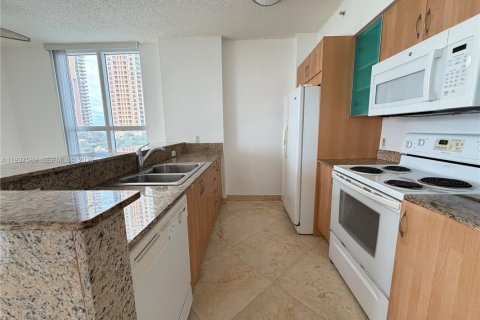 Copropriété à louer à Sunny Isles Beach, Floride: 3 chambres, 134.43 m2 № 1995515 - photo 12