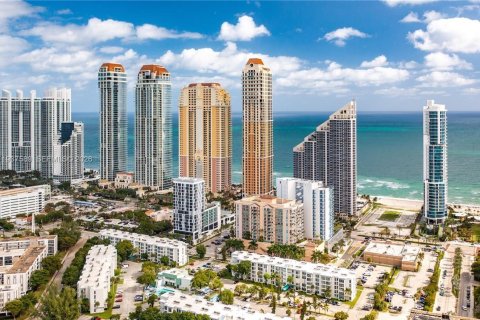 Copropriété à louer à Sunny Isles Beach, Floride: 3 chambres, 134.43 m2 № 1995515 - photo 27