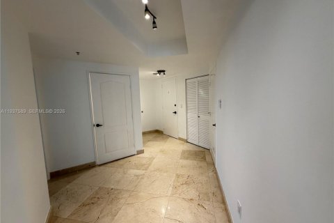 Copropriété à louer à Sunny Isles Beach, Floride: 3 chambres, 134.43 m2 № 1995515 - photo 17