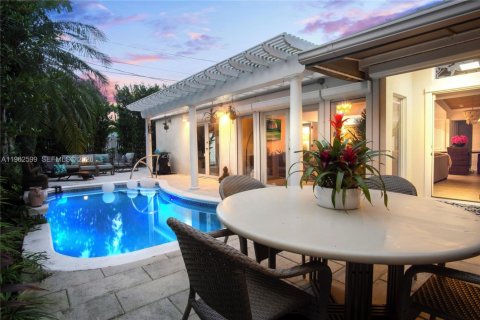 Casa en Key West, Florida 3 dormitorios, 157 m2 № 2027192