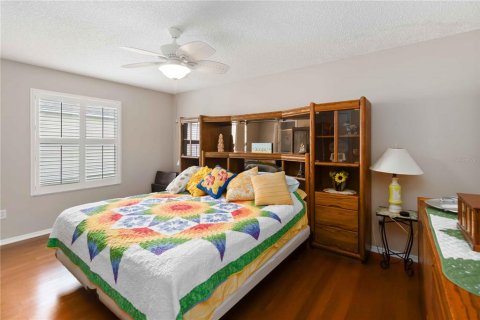 House in The Villages, Florida 2 bedrooms, 104.14 sq.m. № 1880671 - photo 13
