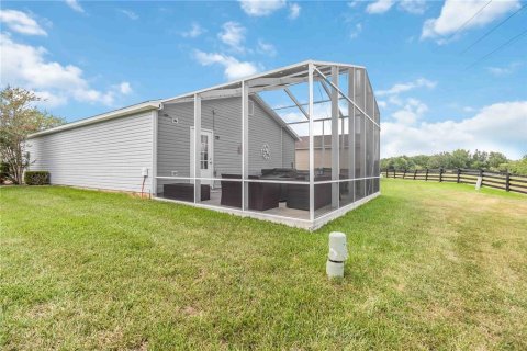 House in The Villages, Florida 2 bedrooms, 104.14 sq.m. № 1880671 - photo 25