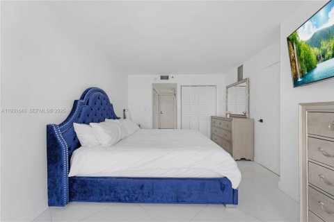 Copropriété à vendre à North Bay Village, Floride: 2 chambres, 95.69 m2 № 1990164 - photo 9