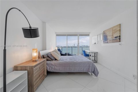 Copropriété à vendre à North Bay Village, Floride: 2 chambres, 95.69 m2 № 1990164 - photo 19