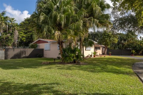 Casa en venta en Homestead, Florida, 4 dormitorios, 157 m2 № 1970377 - foto 5