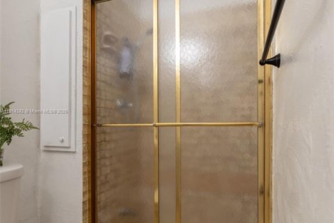 Casa en venta en Homestead, Florida, 4 dormitorios, 157 m2 № 1970377 - foto 19