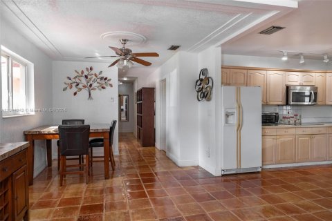 Casa en venta en Homestead, Florida, 4 dormitorios, 157 m2 № 1970377 - foto 12