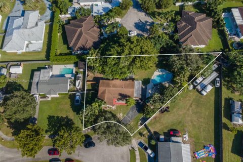 Casa en Homestead, Florida 4 dormitorios, 157 m2 № 1970377