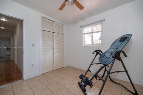 Casa en venta en Homestead, Florida, 4 dormitorios, 157 m2 № 1970377 - foto 24