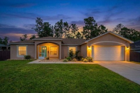 Casa en Ocala, Florida 3 dormitorios, 167.22 m2 № 2386803