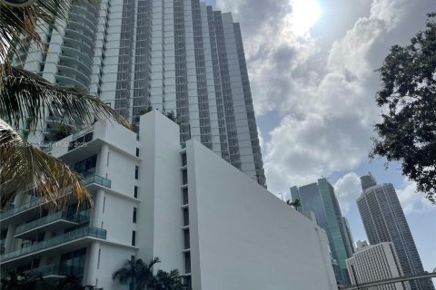 Condominio en venta en Miami, Florida, 1 dormitorio, 65.4 m2 № 1698948 - foto 2