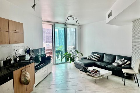 Condominio en venta en Miami, Florida, 1 dormitorio, 65.4 m2 № 1698948 - foto 5