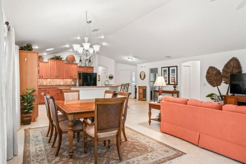 House in The Villages, Florida 3 bedrooms, 157.47 sq.m. № 2217221 - photo 21