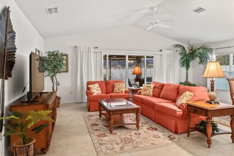 House in The Villages, Florida 3 bedrooms, 157.47 sq.m. № 2217221 - photo 17