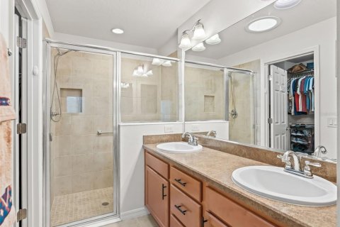 House in The Villages, Florida 3 bedrooms, 157.47 sq.m. № 2217221 - photo 25