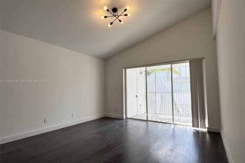 Condo in Tamarac, Florida, 1 bedroom  № 2052603