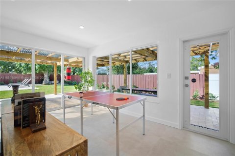 House in North Miami, Florida 5 bedrooms № 1930581 - photo 24