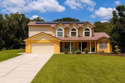House in Lakeland, Florida 5 bedrooms, 255.57 sq.m. № 2333907