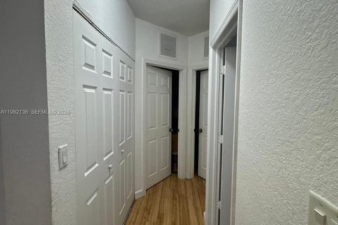 Купить кондоминиум в Хомстед, Флорида 3 спальни, 98.66м2, № 2047795 - фото 15