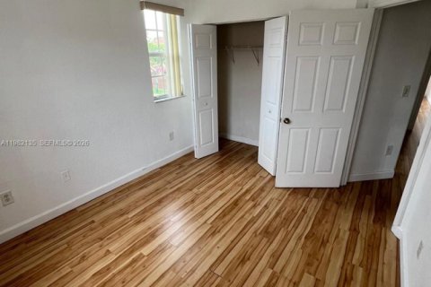 Купить кондоминиум в Хомстед, Флорида 3 спальни, 98.66м2, № 2047795 - фото 17