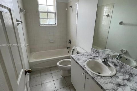 Купить кондоминиум в Хомстед, Флорида 3 спальни, 98.66м2, № 2047795 - фото 18